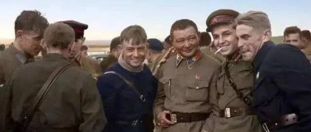 外蒙古“最伟大”领导人，在位期间处决了10万人口，至今争议巨大