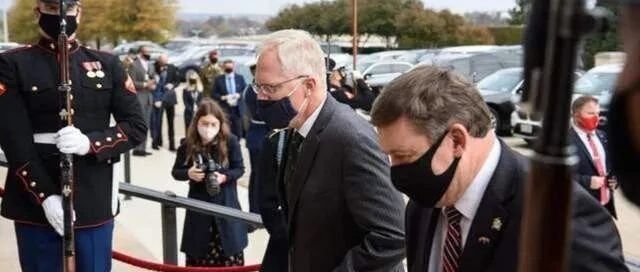 欧洲唯一拥有完全主权的国家，国力强大到极点，却被西方围堵至今