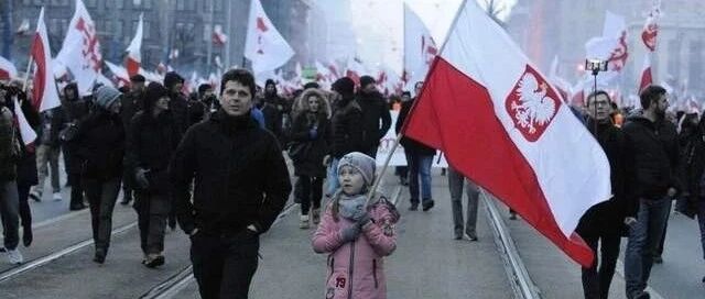 这个欧洲国家，最仇恨俄罗斯，至今不依不饶