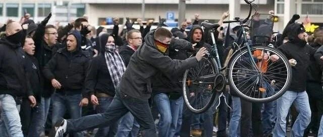 还是没挡住穆斯林，德国国内有600万土耳其人，未来国家危险了