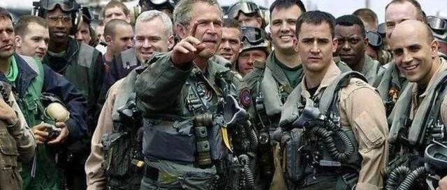 哪位总统该为美国的衰弱负责呢？