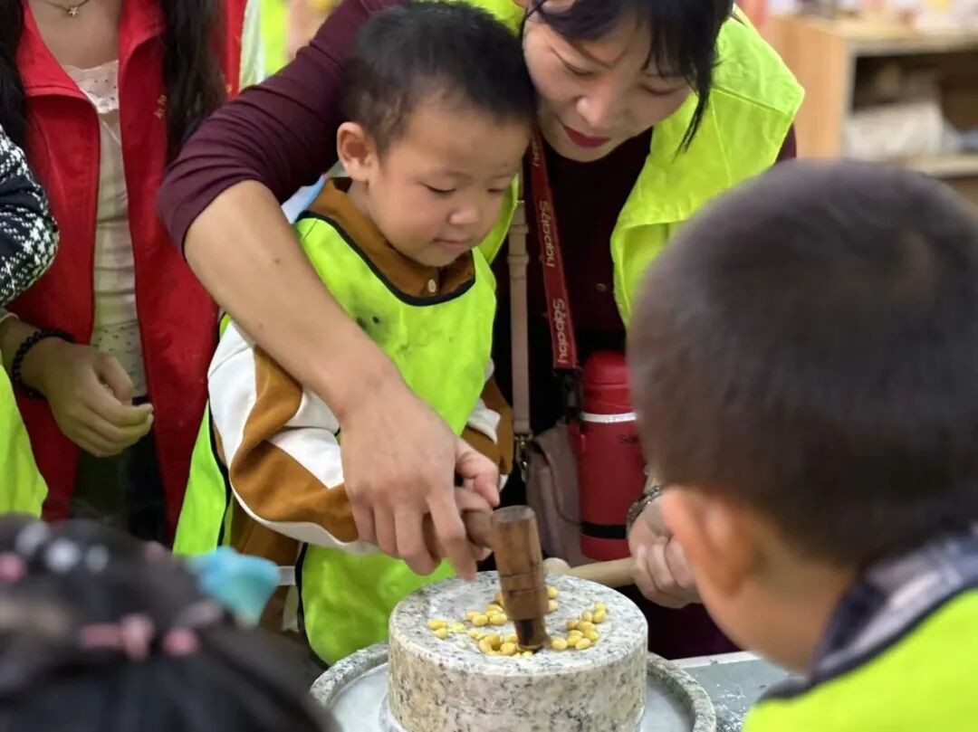 南阳未来听障儿童听语康复中心