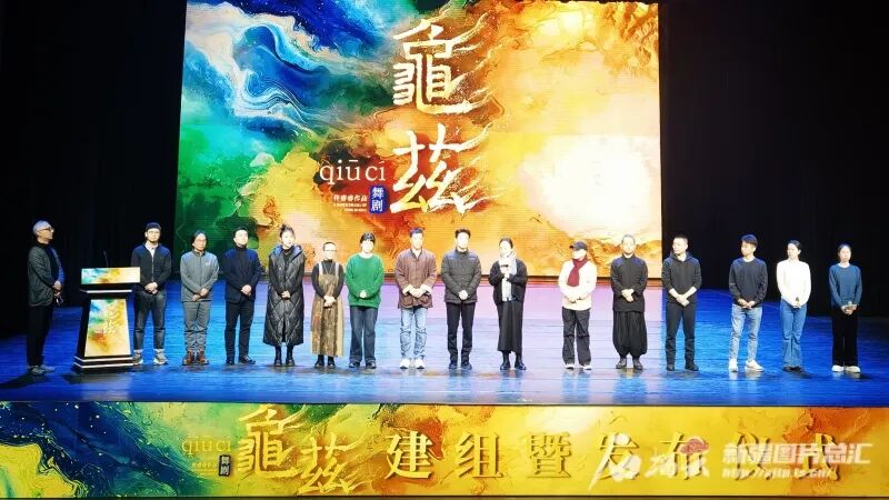 呼斯楞、李德戈景、苏勒亚其其格一起到草原学雷锋！ 第8张