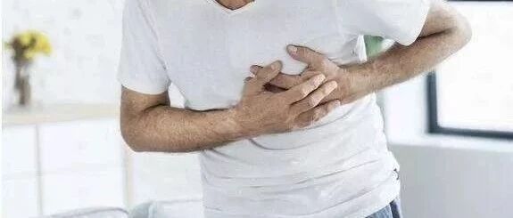 心脏病发作前有哪些症状？出现这几个问题就要小心了！