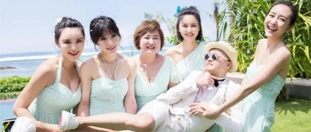 “伴娘”用英语怎么说？