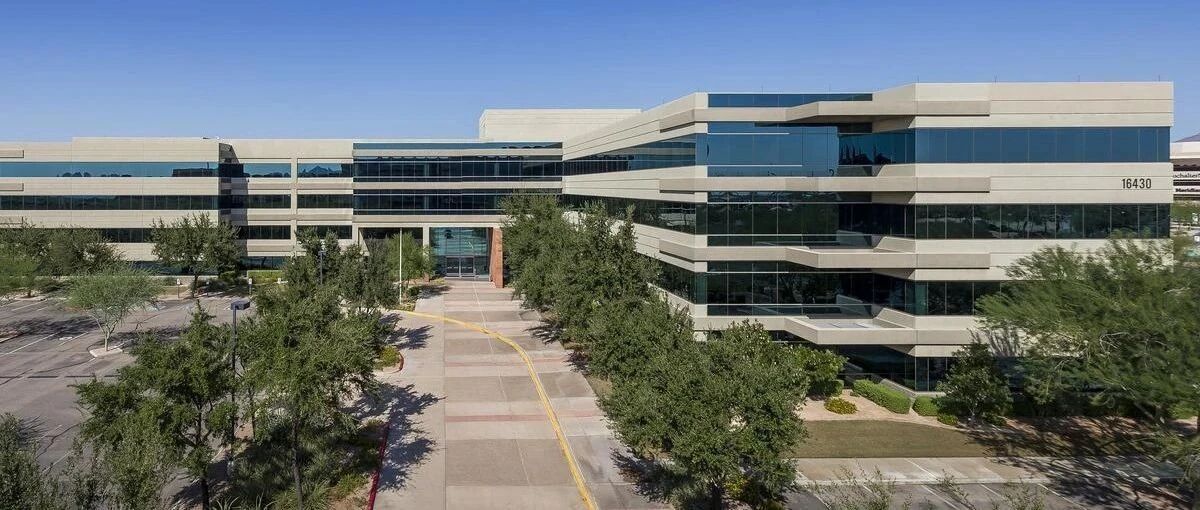 "母公司"用英语怎么说？说成mother company老外要笑一年啦！