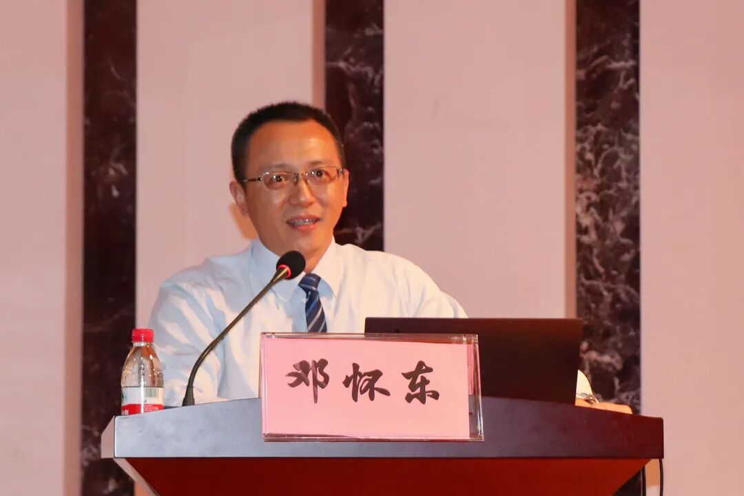 《左髋关节后脱位一例报告》东莞市人民医院关节外科主任68 周雪明