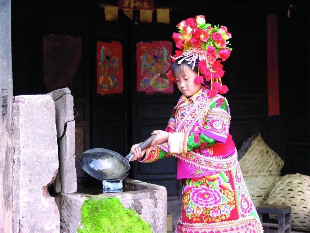 大理巍山彝族服饰