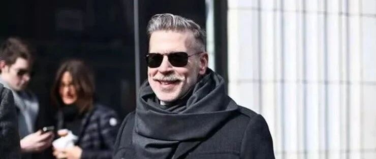 直男怎么系围巾既好看又不娘？