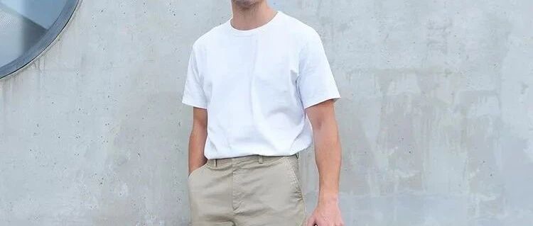 夏天就是要穿白t啊？更何况它还能穿到秋天呢？