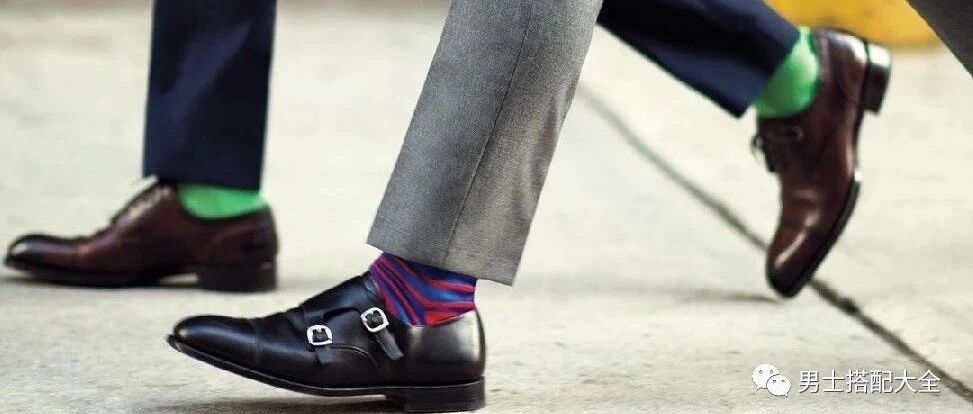 一身完美穿搭，你可别被袜子给毁了！
