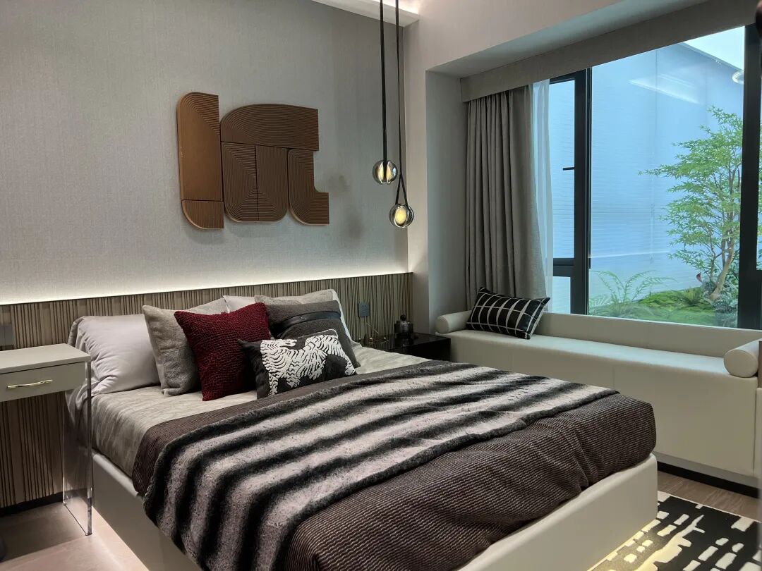 300万买主城区，保利和悦滨江VS广钢花城，怎么选？