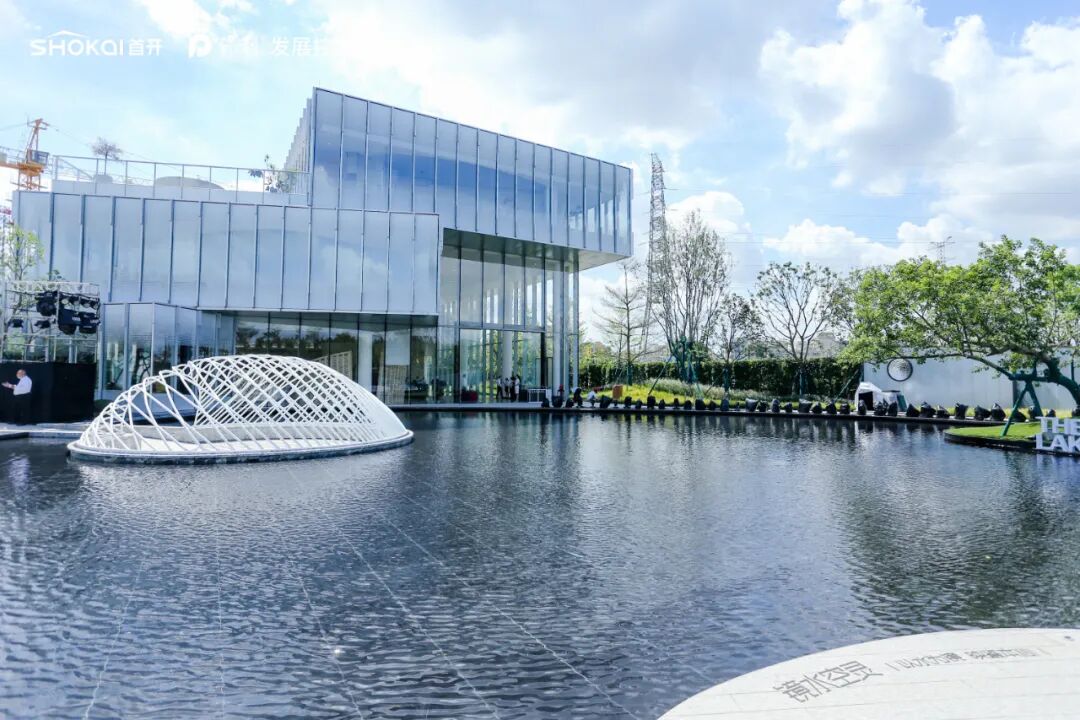 广州白云【*开保利云湖壹号】 一线湖景，*区准现楼，总价2字头！