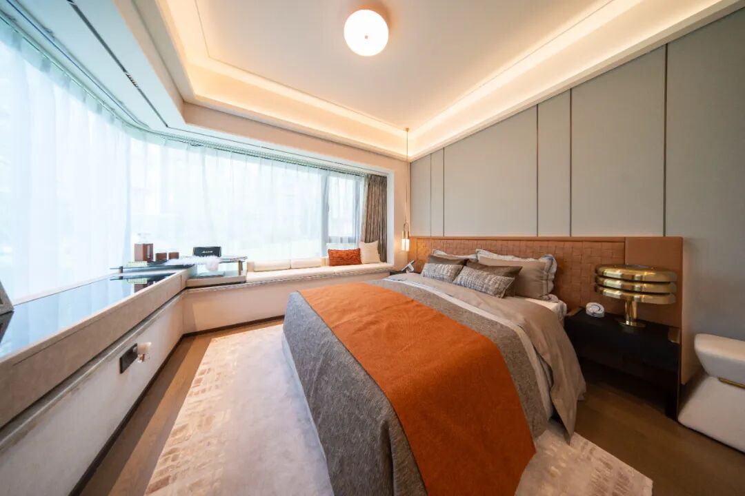 开放14天，闪卖15亿！广钢朗阅到底是真牛，还是吹牛?