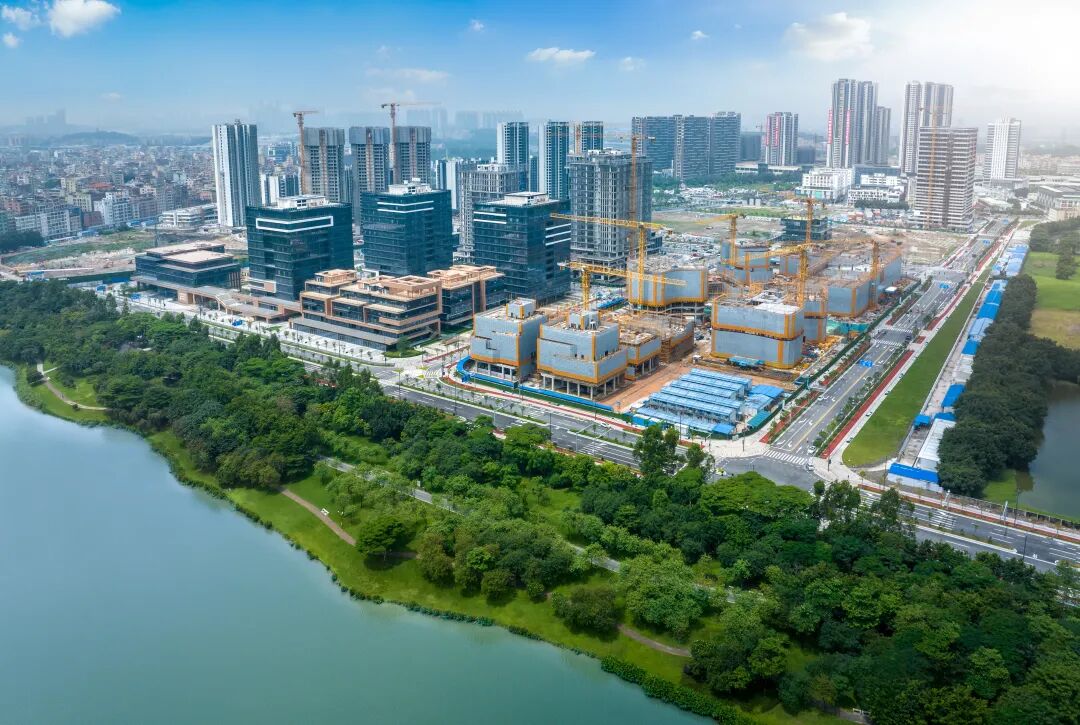 白云广附落定，越秀天悦云湖适合入手吗？