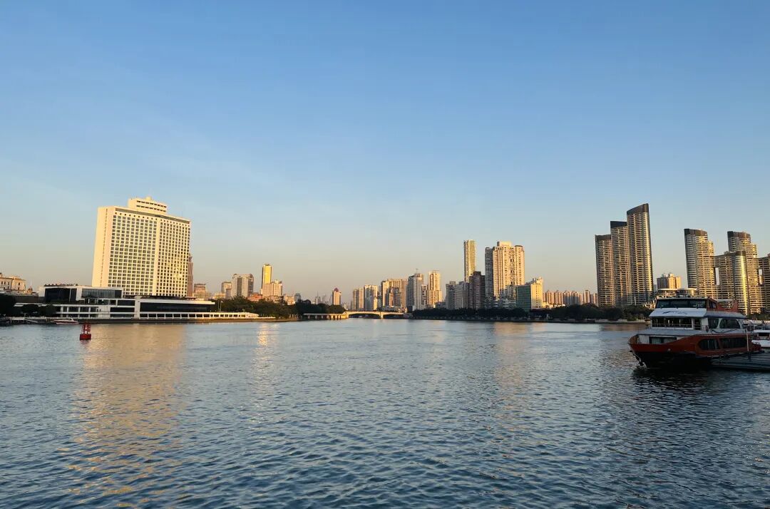 冲10万/㎡？华润置地白鹅潭悦府，户型图搞来了！