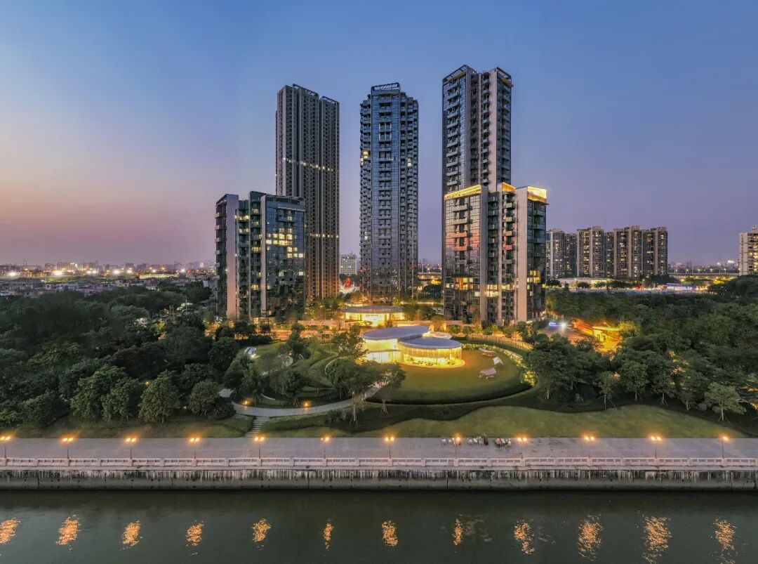 南向望江的越秀·天悦江湾