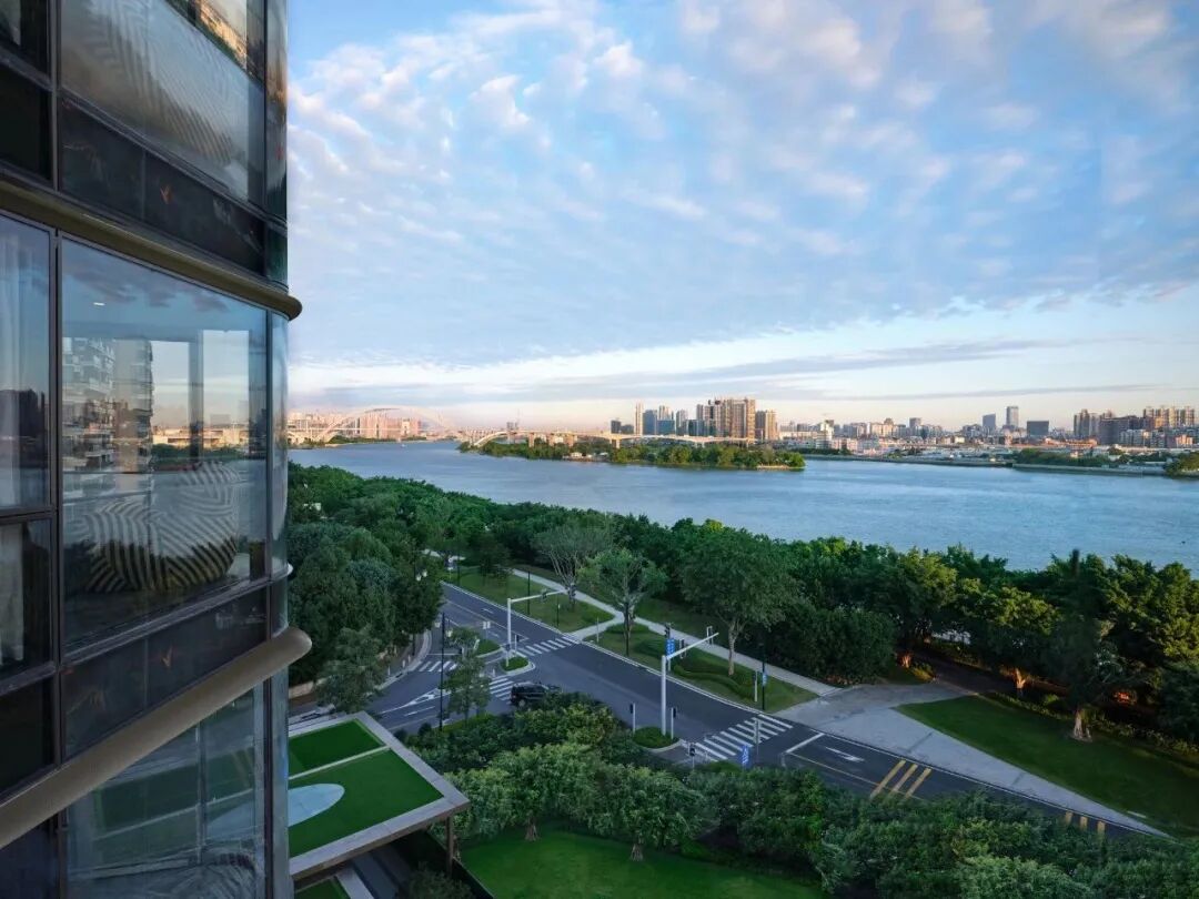 番禺南天名苑新推建面约200㎡一线江幕大平层，总价是1700万+