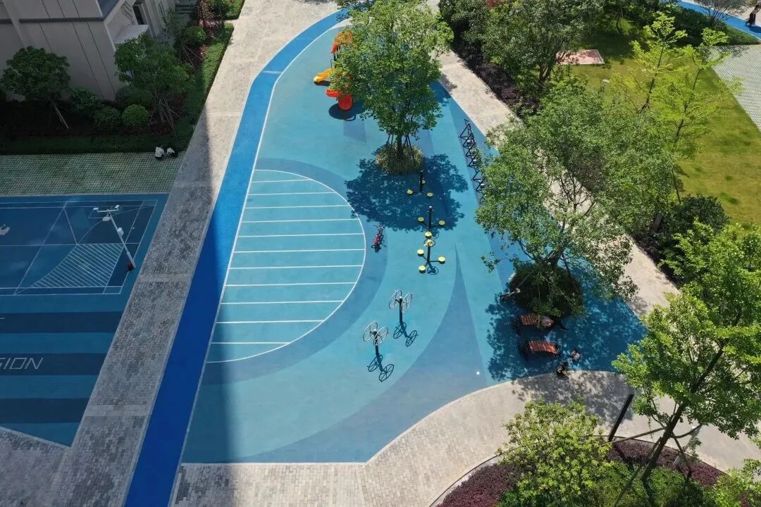 地铁坐实！广大附开学 ！智联汽车小镇只剩*后两栋