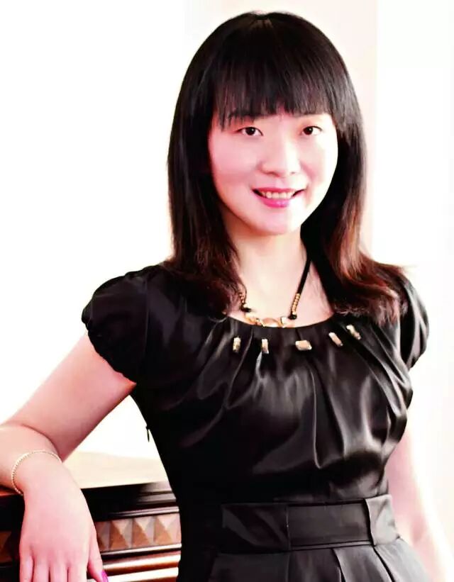 文_何菲 上海作协会员,都市情感作家,专为本刊撰写熟男熟女的奇情美食