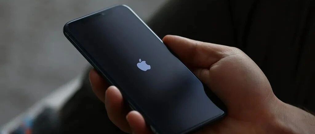 一夜之间，苹果下架超30000款中国区应用