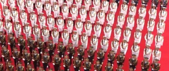 这就是中国排面！网友：强迫症都是被惯出来的......