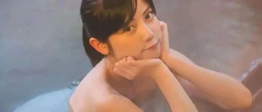 热水泡脚的时候加点它,三天排出体内湿气,可是很少人知道!