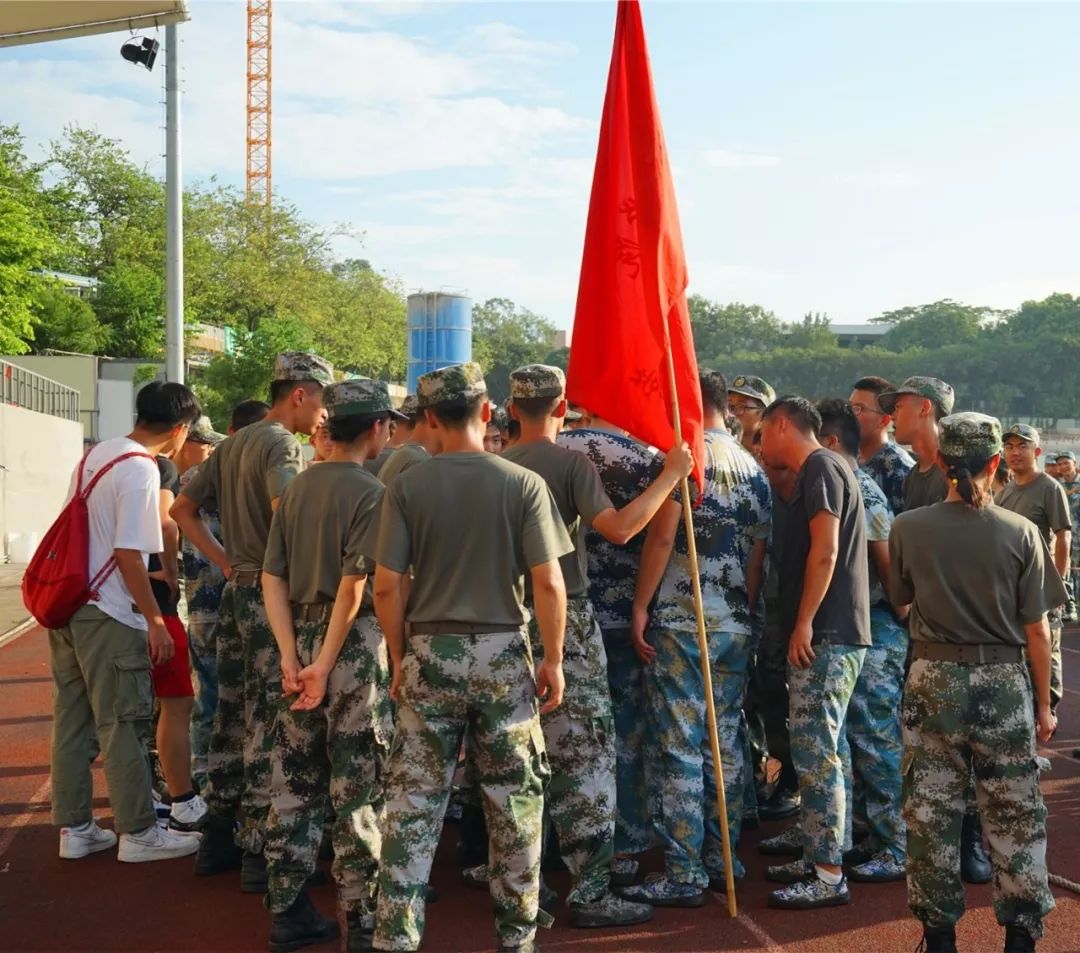 广东培正学院军训图片