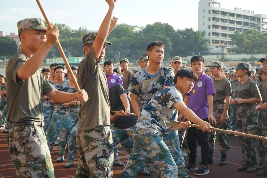 广东培正学院军训图片