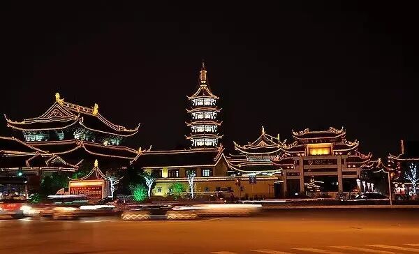 繁花酒吧无锡店丨诗意无锡,浪漫繁花