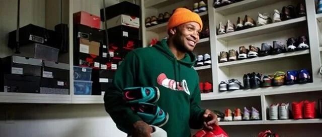 一双鞋炒到1.2亿,炒鞋团的疯狂你想象不到!