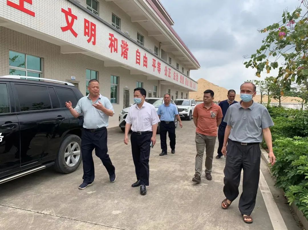 31"事故教训,4月29日,市公路事务中心党委副书记,副主任黄大庆带队