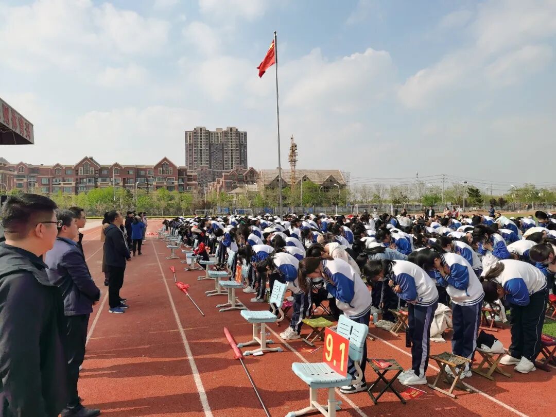 挑战极限为梦而战青岛市城阳八中2023年中考励志报告会顺利举行