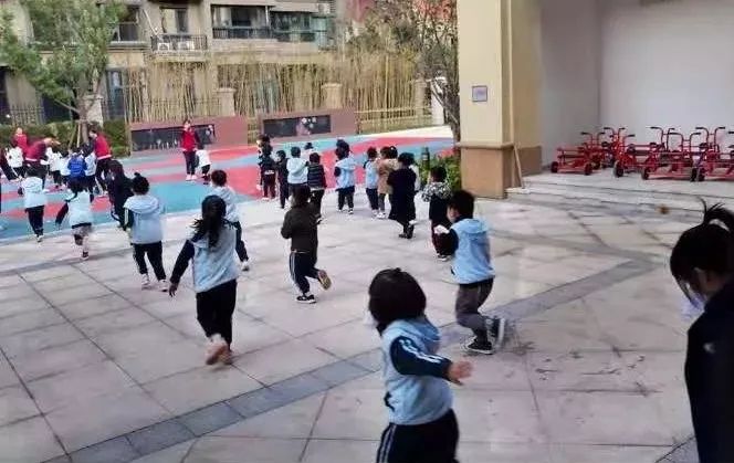 生命无小事,防患于未然——建平安校园、向暴力SAY NO 生命无小事,防患于未然——建平安校园、向暴力SAY NO