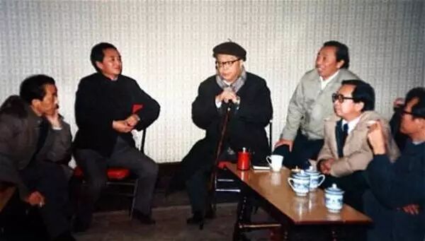 朋友圈超火愛情故事：”31年後，我還是忘不了她”(組圖)