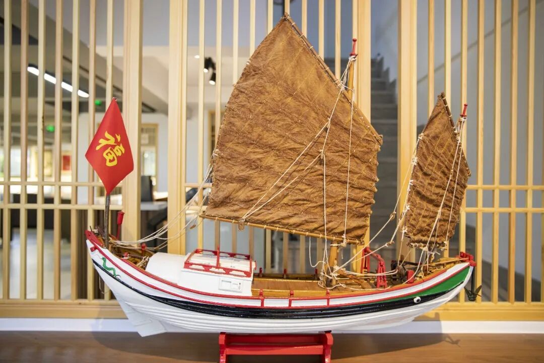 作品《福建"丹阳船"船模》作者:孔炳煌"丹阳船"是