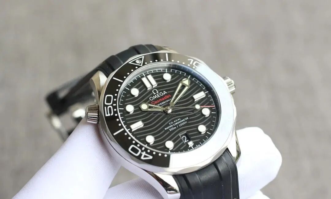 男士腕表品牌排行榜_男人腕表排行榜_男款腕表品牌