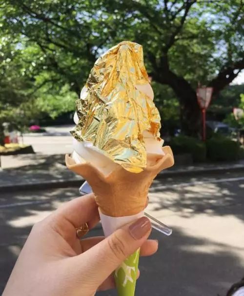 高颜值 的金箔冰淇淋 真的能吃吗