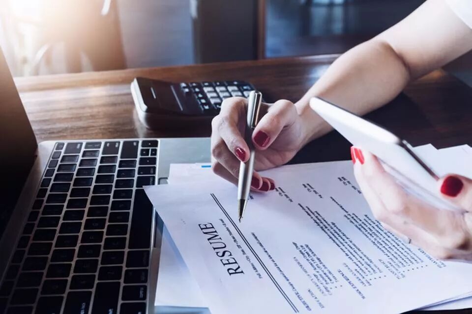 干货必看 别再用传统词汇啦 这一百个动词让你的简历脱颖而出 Company News 1024 s