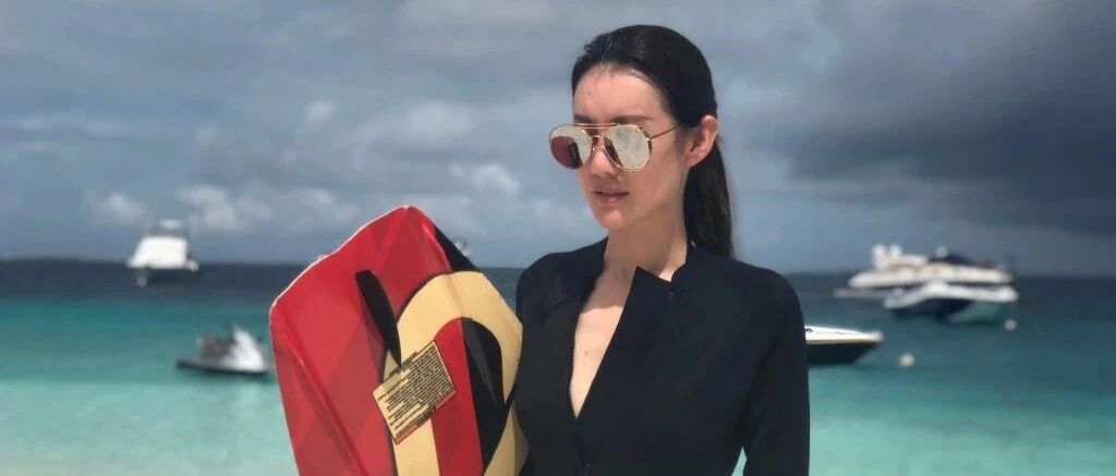 经纪人否认王宝强再婚生子：“没有没有”！绯闻女友浮出水面！国际超模，职场佳丽！名下拥有三家公司，注册资金高达1200多万