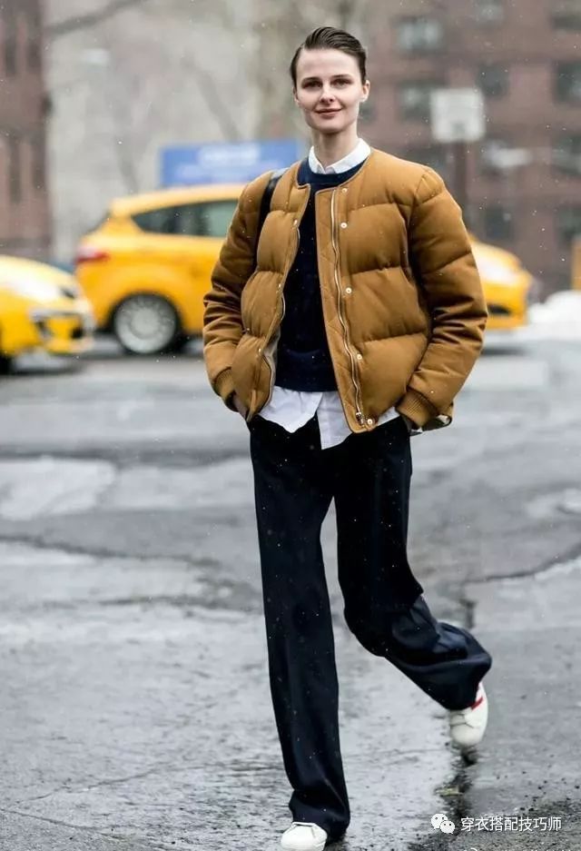 羽絨服：冬裝羽絨服怎麼搭配好看？羽絨服+闊腿褲才是冬天最保暖的時髦CP！！ 時尚 第15張