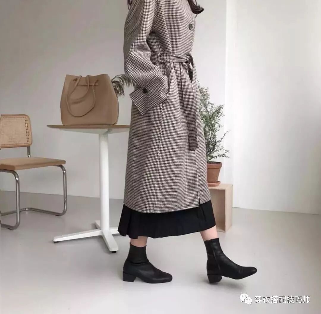 大衣搭配：放過羽絨服吧！2019年大衣+裙子才是王炸cp！想不美都難！ 時尚 第14張