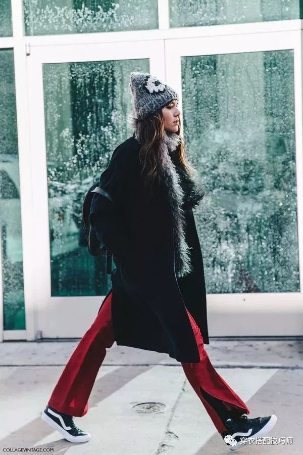 穿衣搭配：長大衣+平底鞋=冬季搭配里最舒適時髦的混搭套路，時髦炸了！ 時尚 第19張
