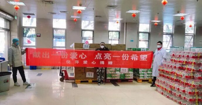 韩红曝光捐赠武汉明星名单：有些人，怕是再也不敢公开做好事了...（组图） - 47