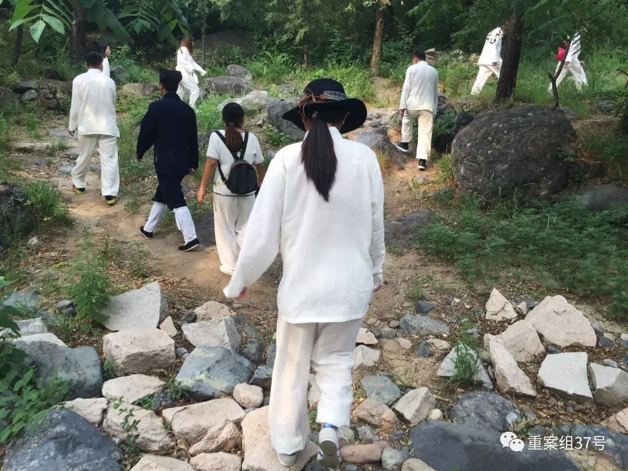 卧底辟谷培训:"大师"意念治病,用"宇宙能量"减肥