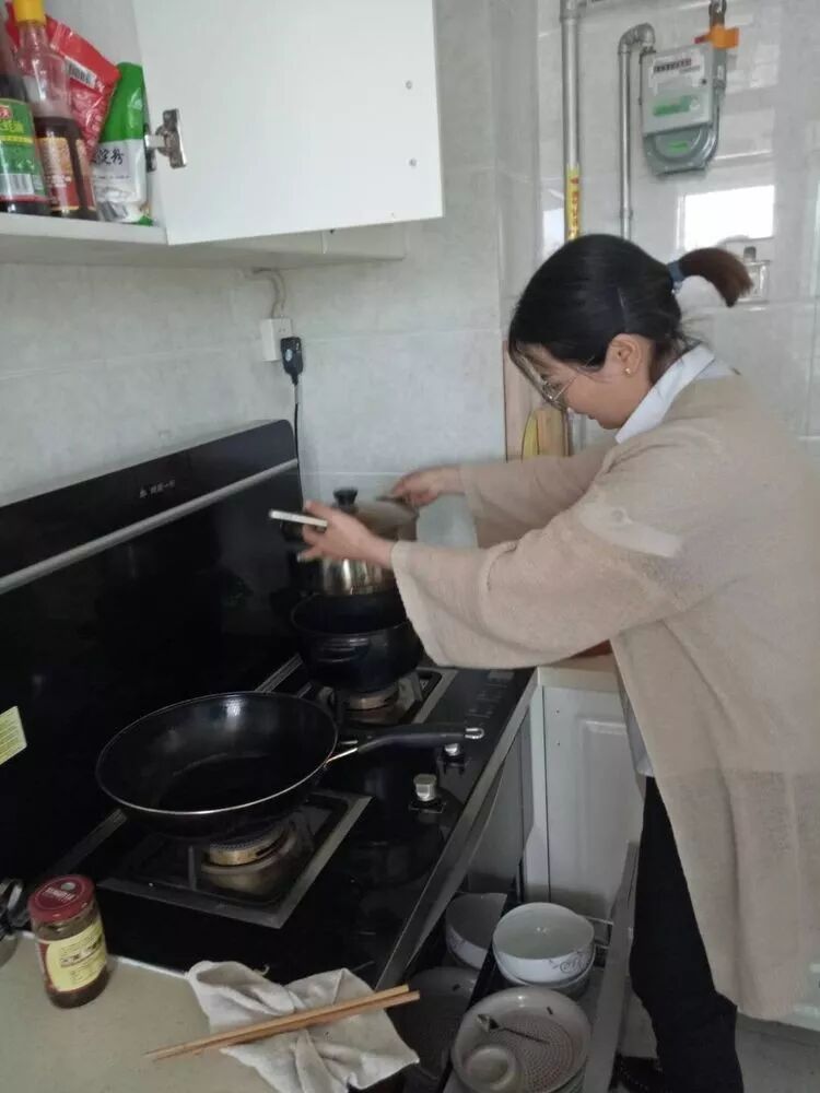 银湾集团｜物业专题：怡欣花园工程人员关闭燃气总阀门紧急处置得当 业主家中燃气安全事故及时避免