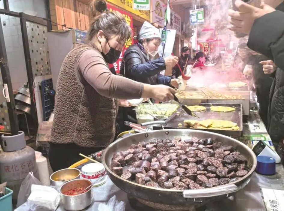 连续两年浙江女孩组团来吉林过春节