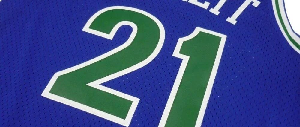 退役！13年的付出，被无情对待…