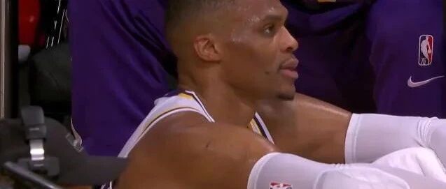 没有，没有威震天了！这一幕令人心酸