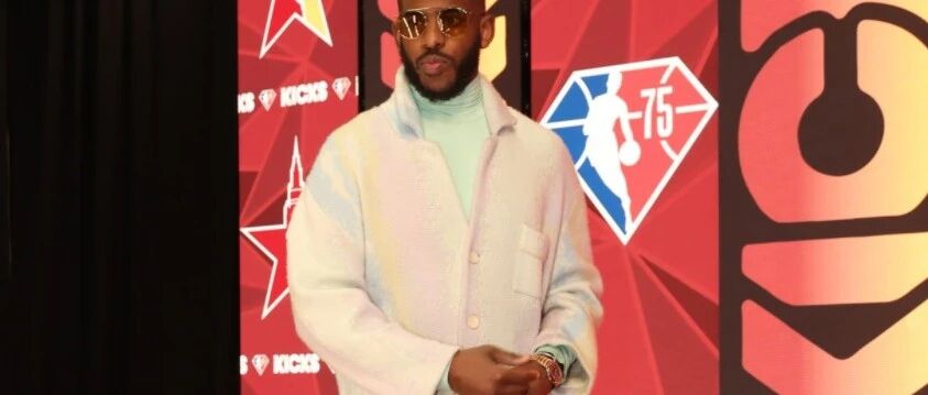 詹姆斯后仰绝杀！库里50+16，AMVP！保罗却带伤打，58诅咒又来了…